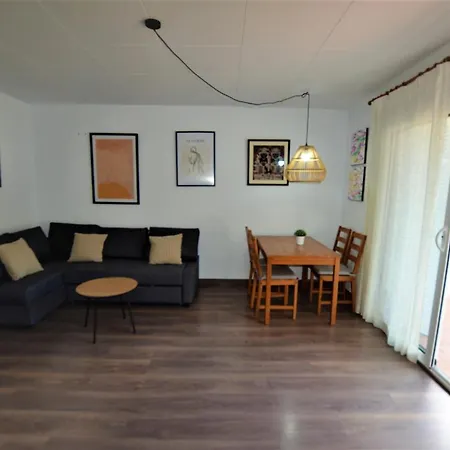 Sant Trop 5 Pax Apartment